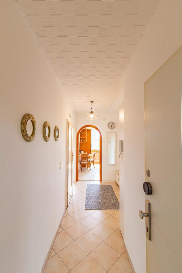 Best Rated Central Apartment Vienna - Ac, Wifi, 24H7Days Self Check-In, Board Games, Netflix Exteriér fotografie